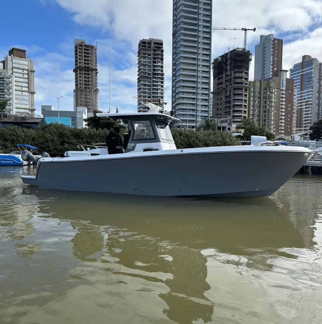 Estaleiro Flórida Marine leva inovação e alta performance ao São Paulo Boat Show 2025
